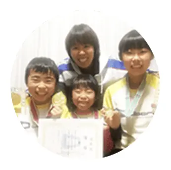 保護者さまと子どもの画像